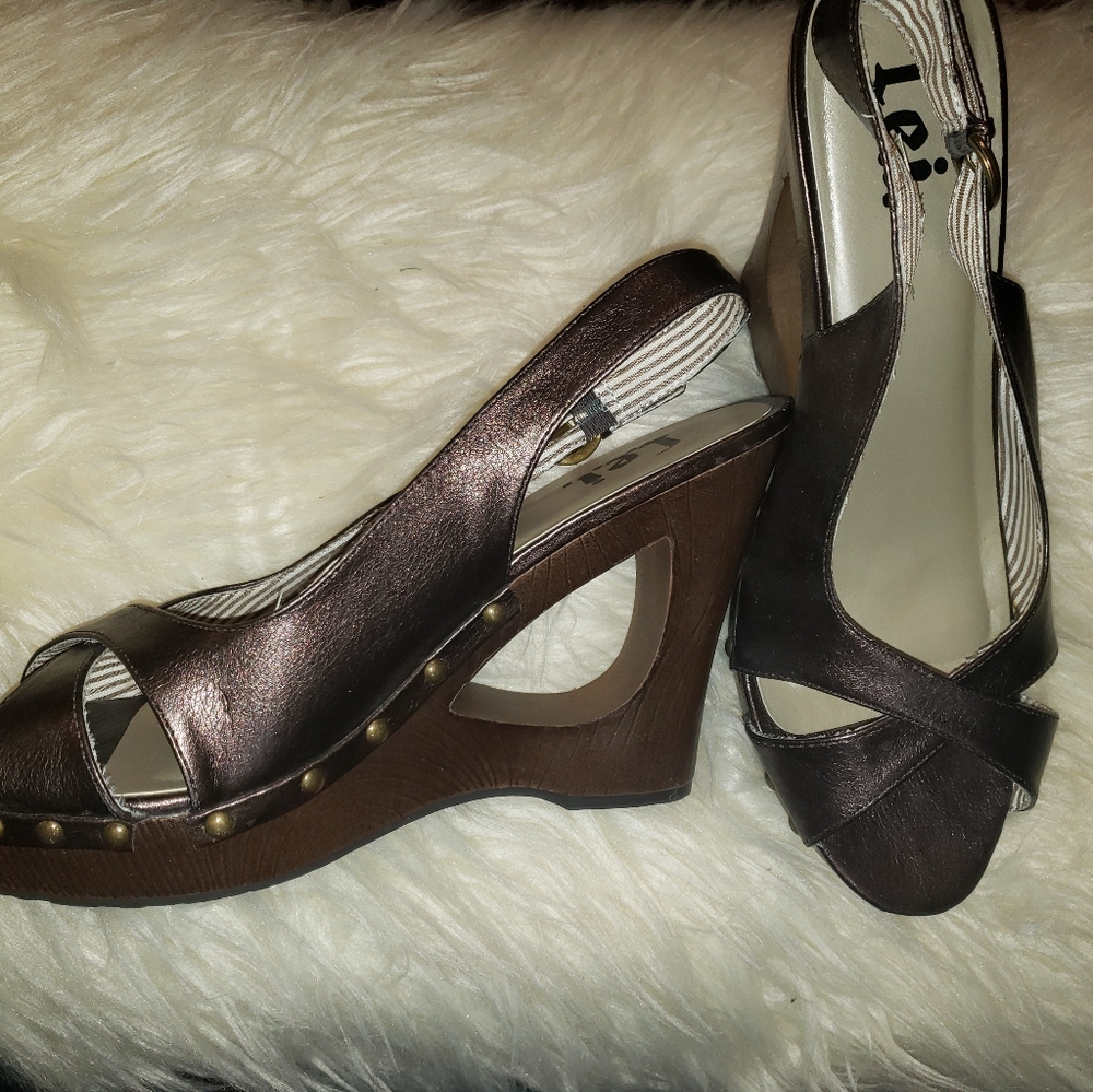 LEI Wedge Sandals - Picture 2 of 5